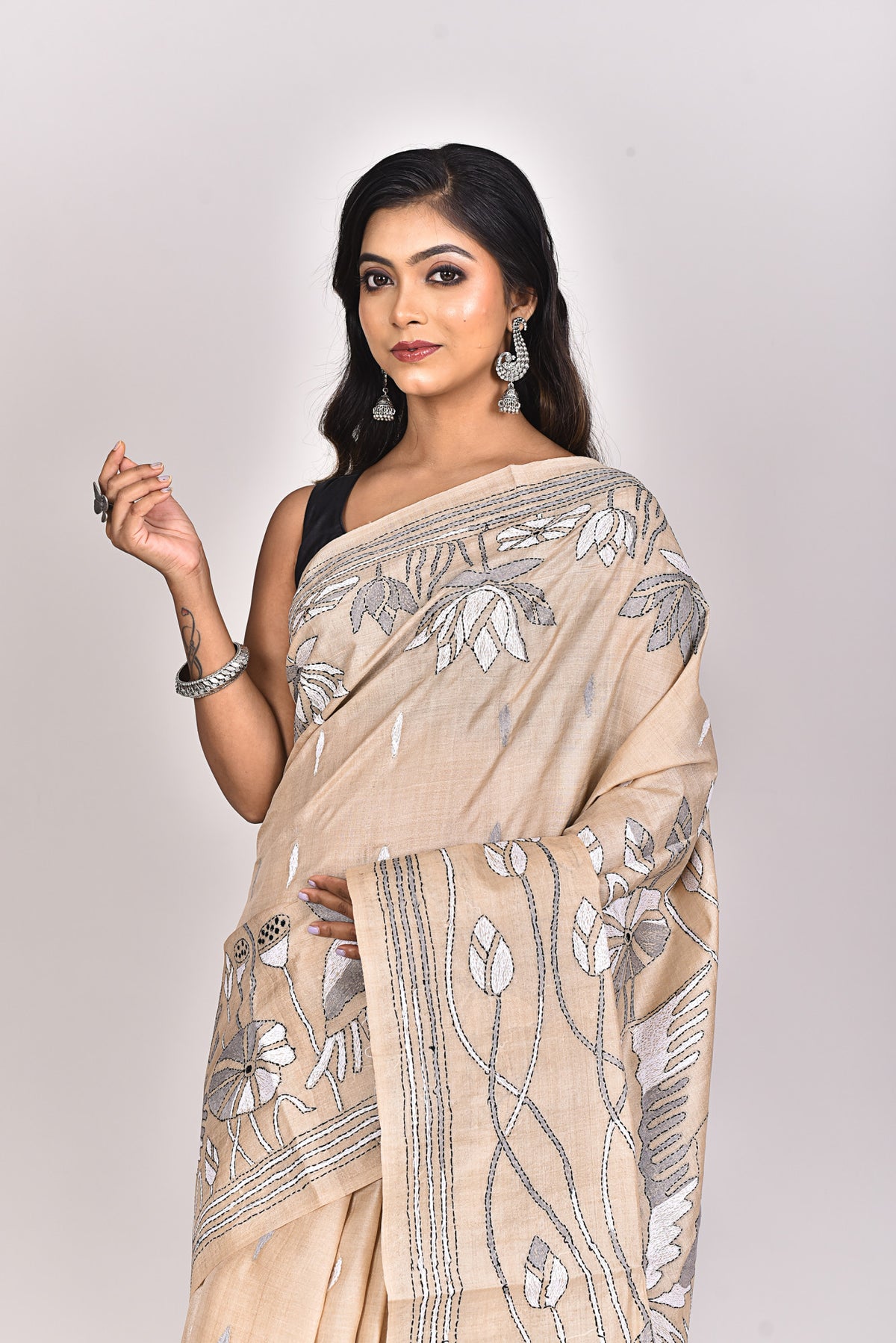 GACHI TUSSAR SILK KANTHA SAREE