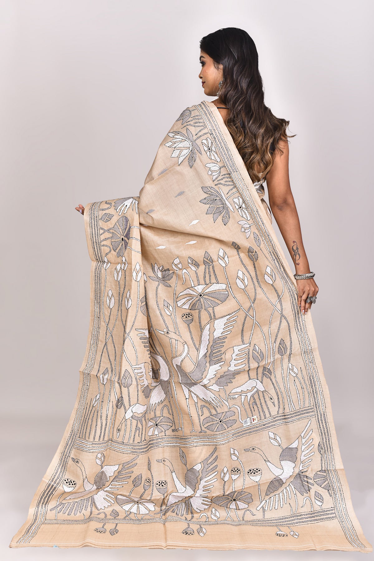 GACHI TUSSAR SILK KANTHA SAREE