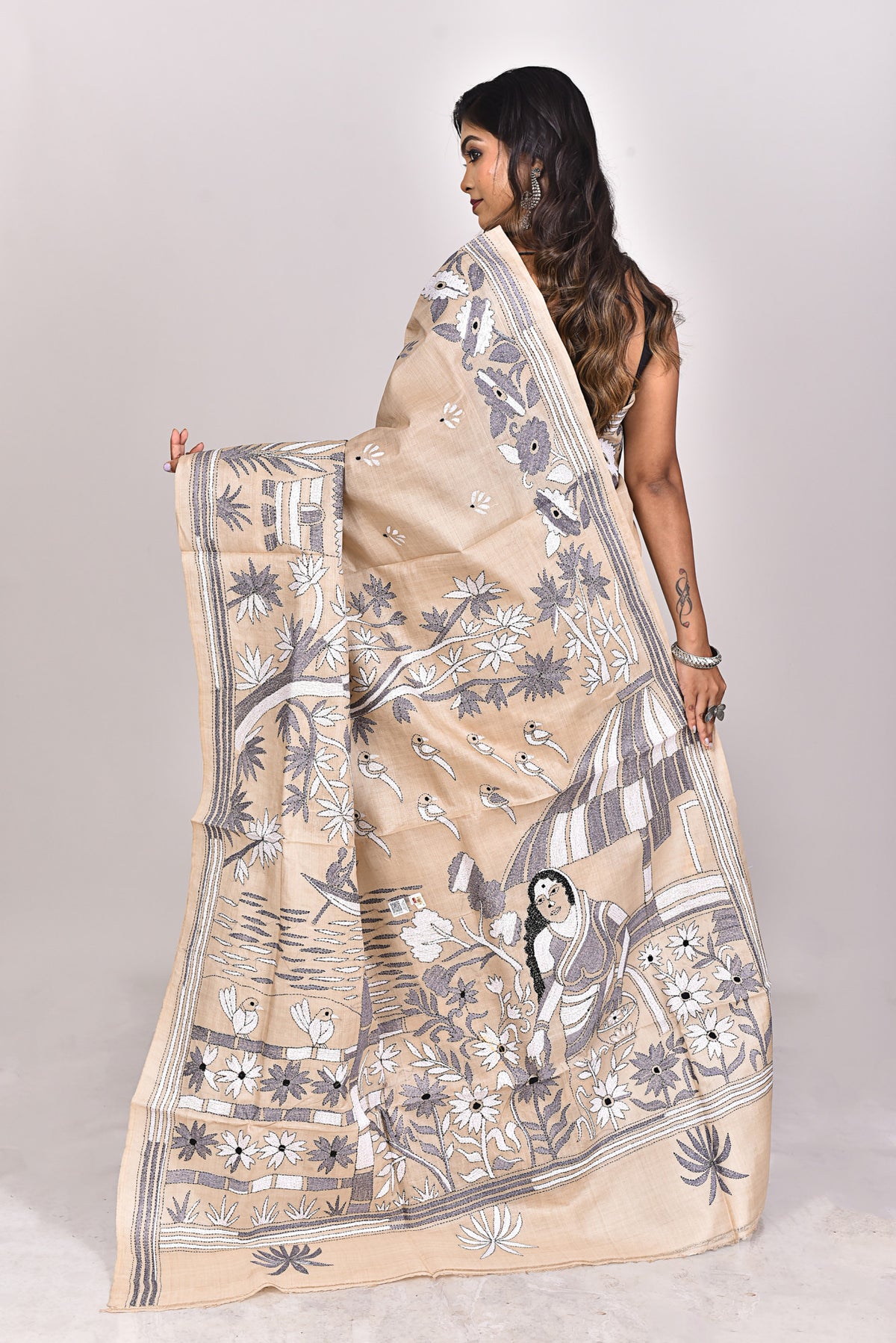 GACHI TUSSAR SILK KANTHA SAREE