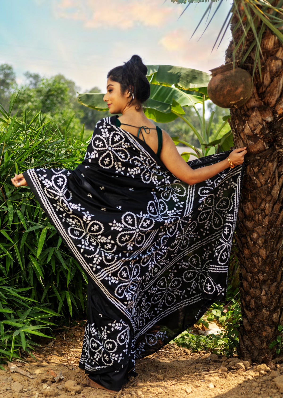 Blended Silk Gujrati Stitch Kantha Saree