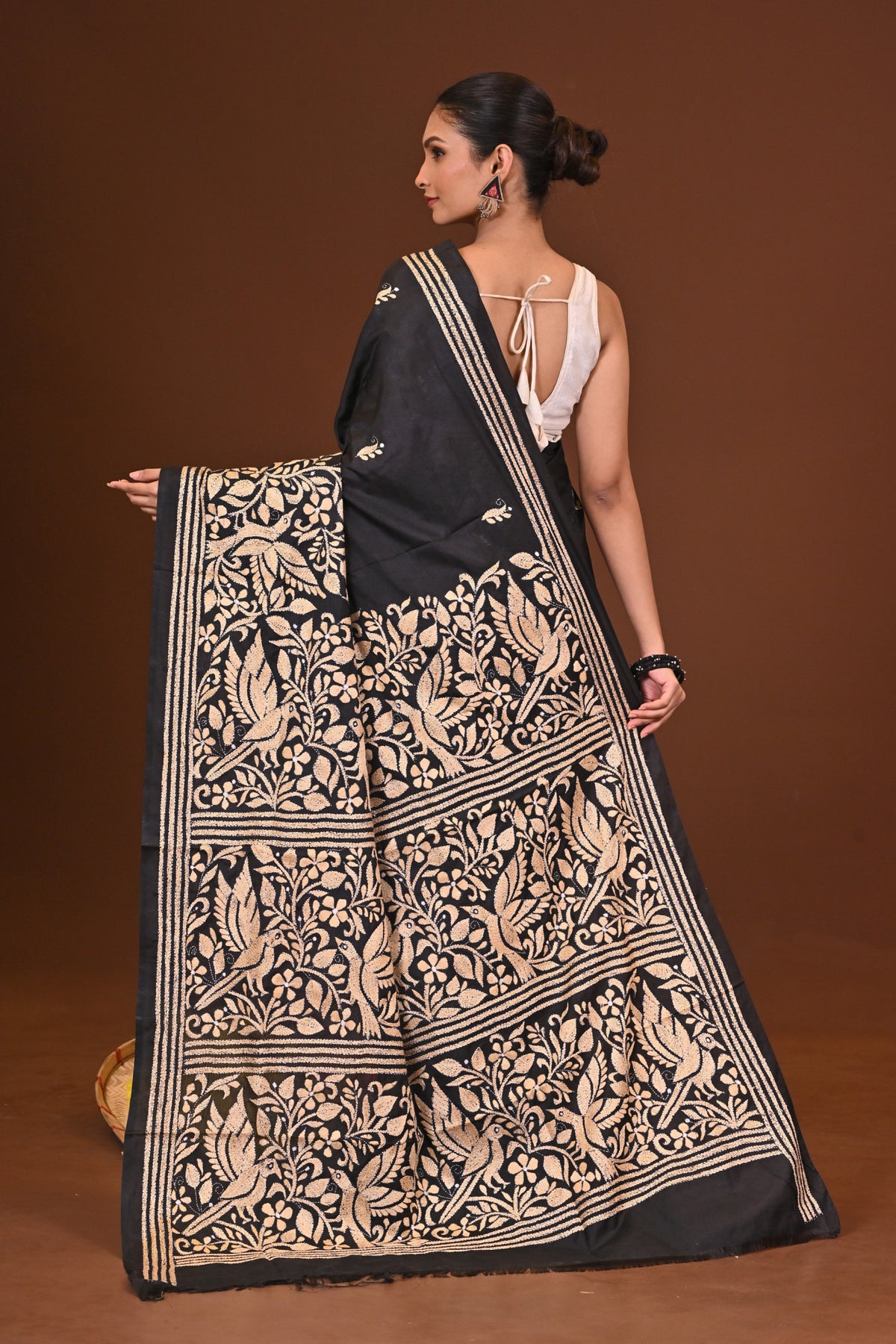 KALOKAJOL BLENDED SILK KANTHA SAREE