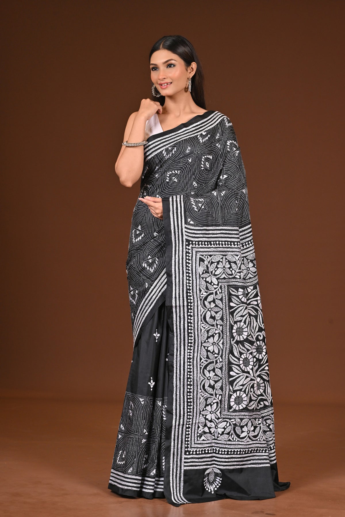 BLENDED SILK KANTHA SAREE