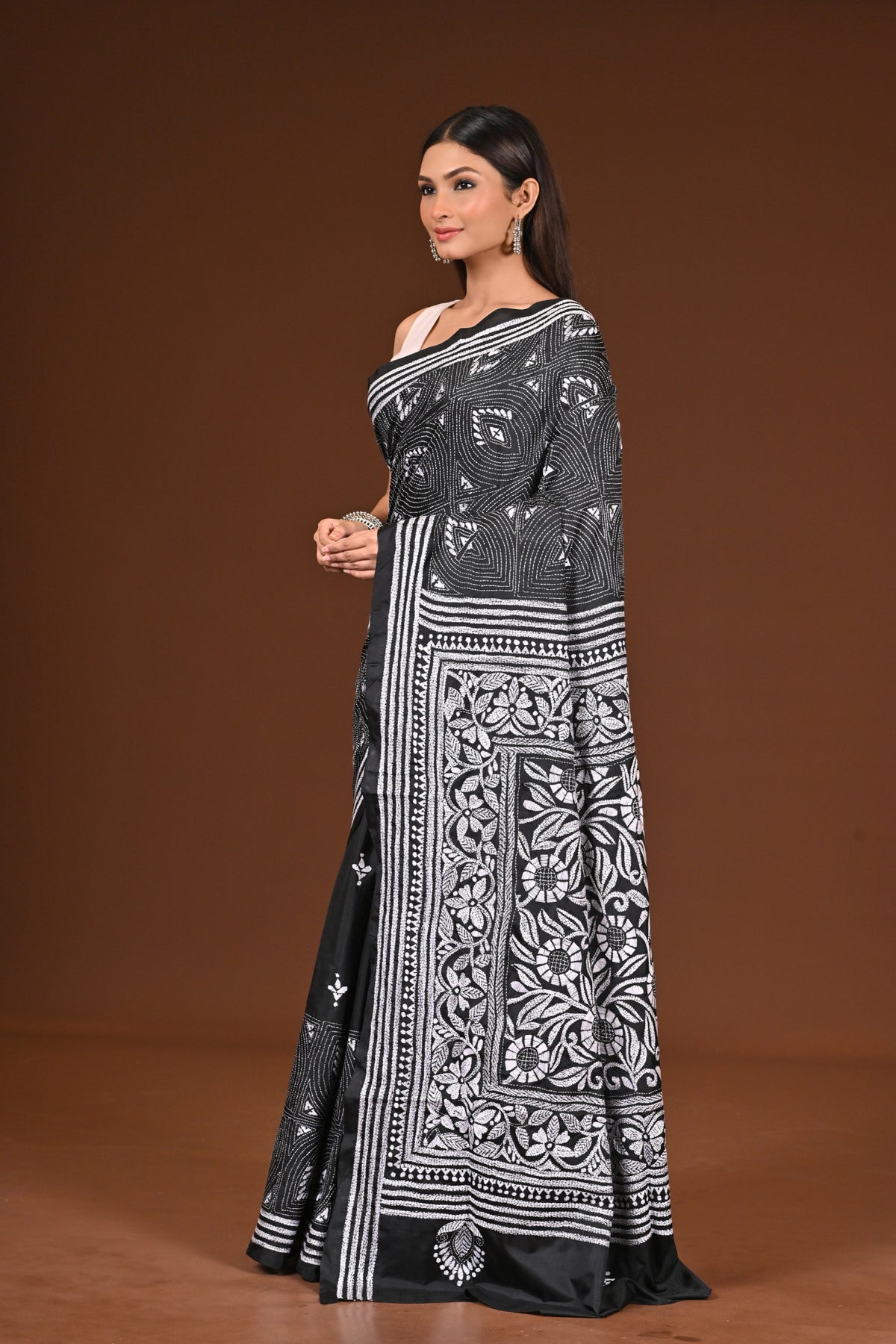 BLENDED SILK KANTHA SAREE