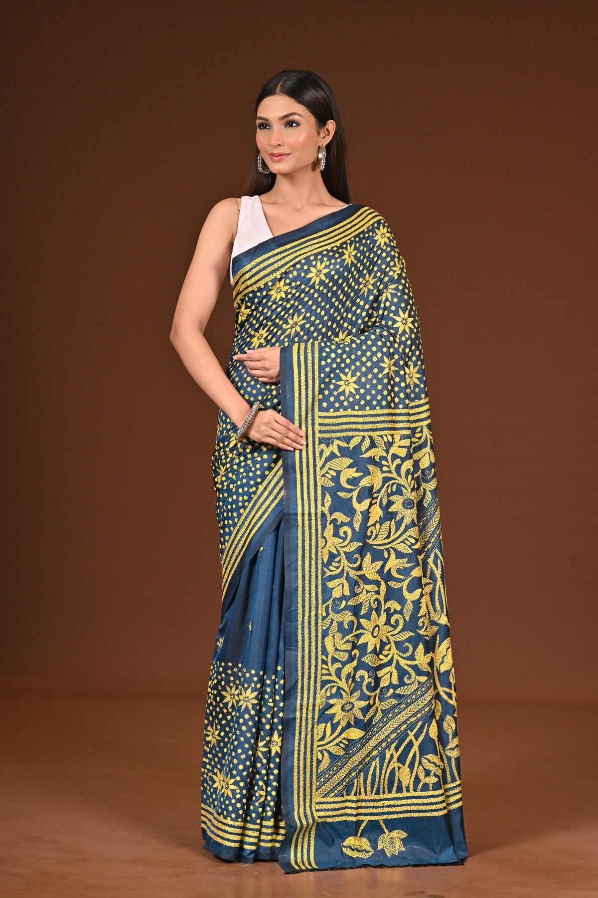 BLENDED SILK KANTHA SAREE