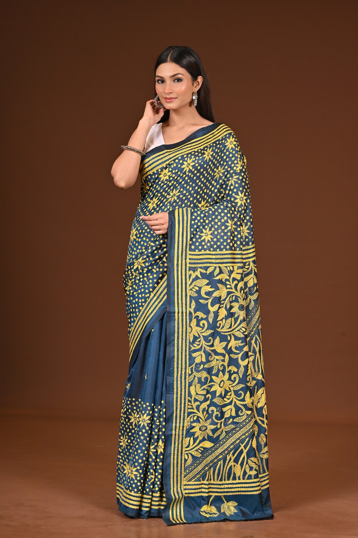 BLENDED SILK KANTHA SAREE