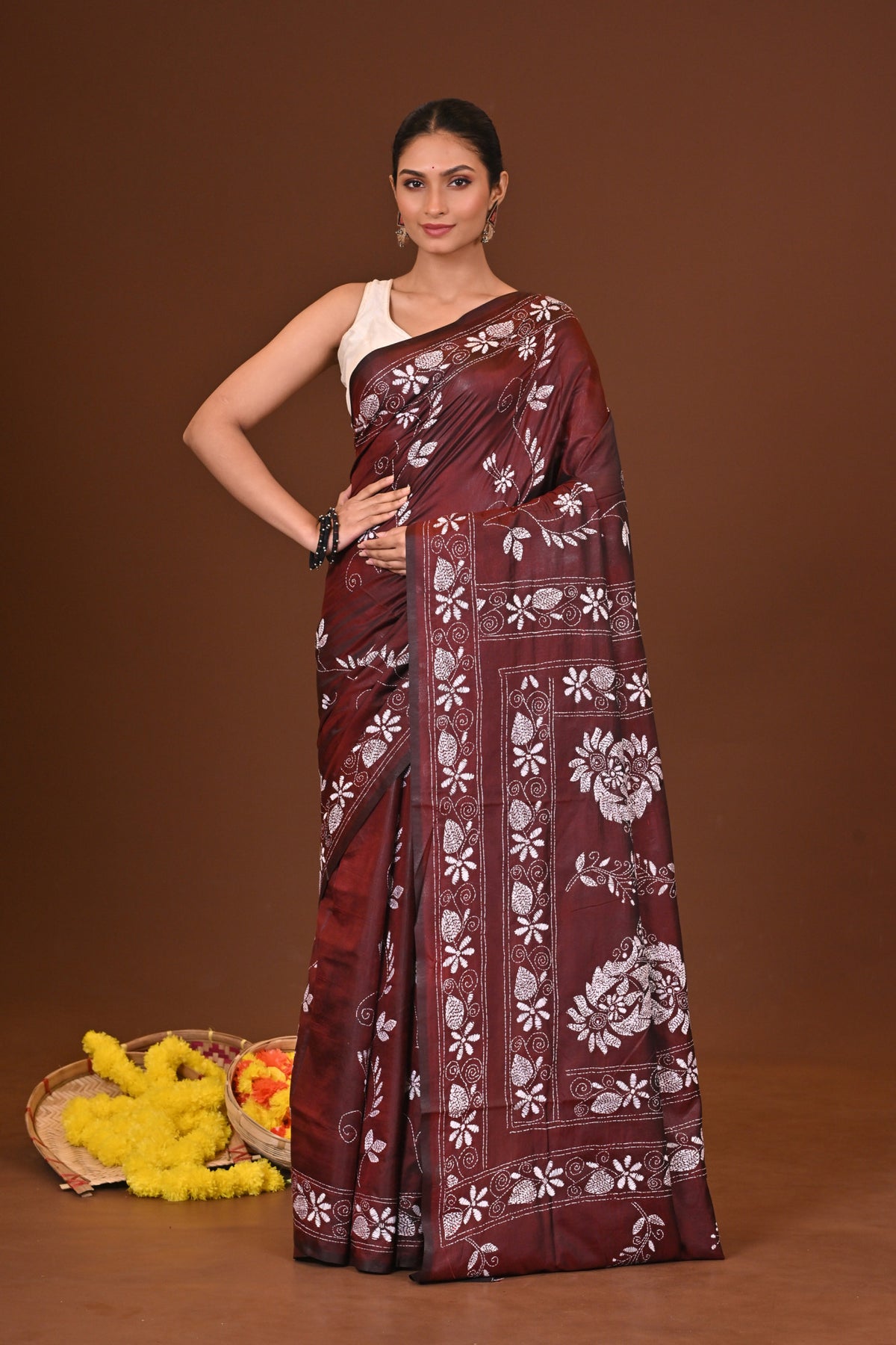 MRITTUNJOYEE BLENDED SILK KANTHA SAREE