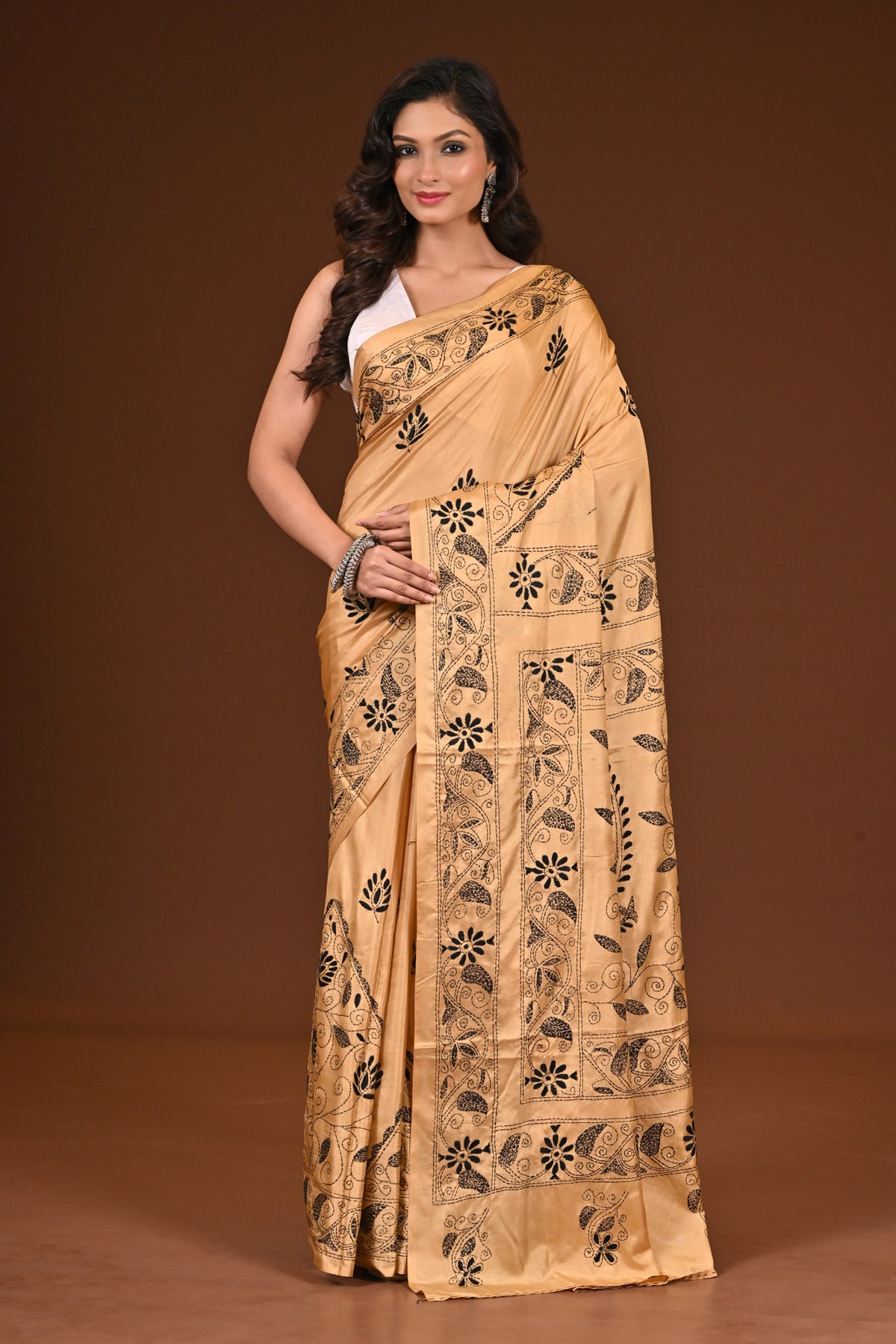 BLENDED SILK KANTHA SAREE