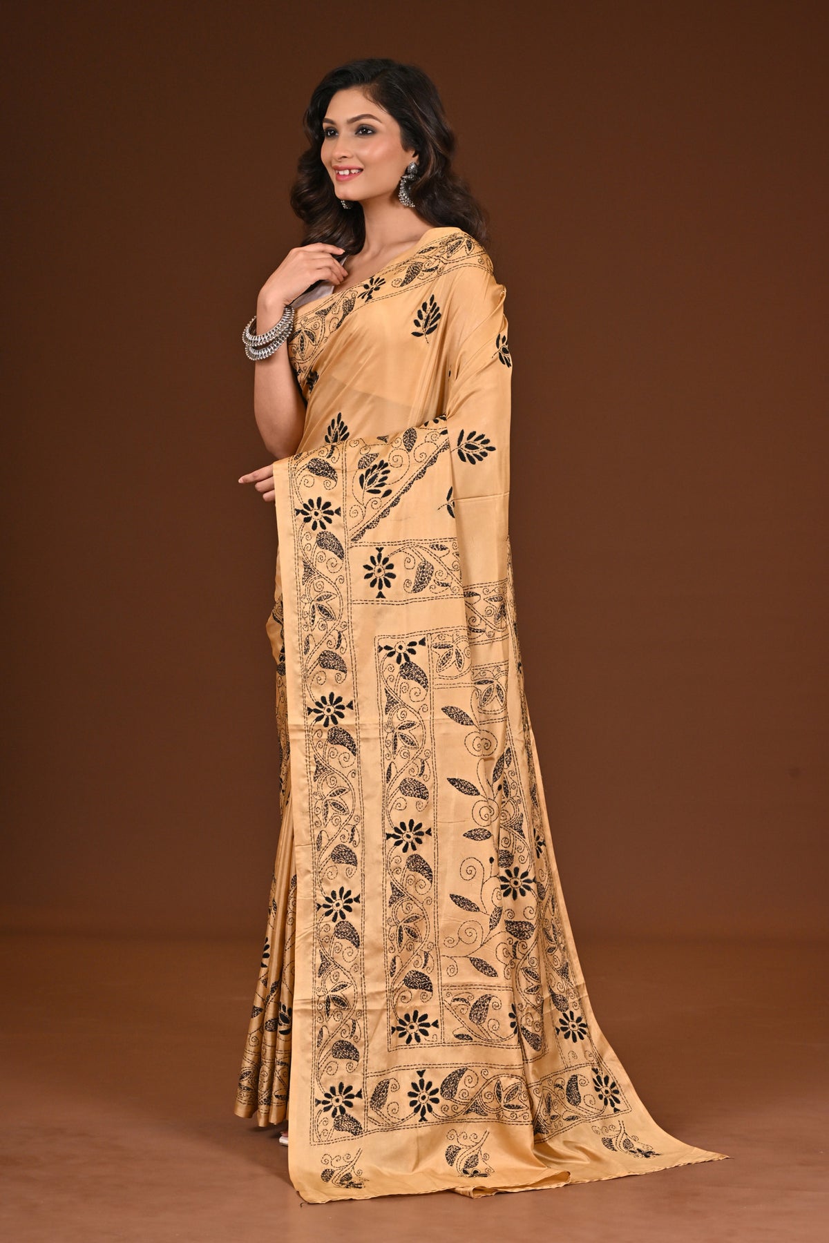 BLENDED SILK KANTHA SAREE