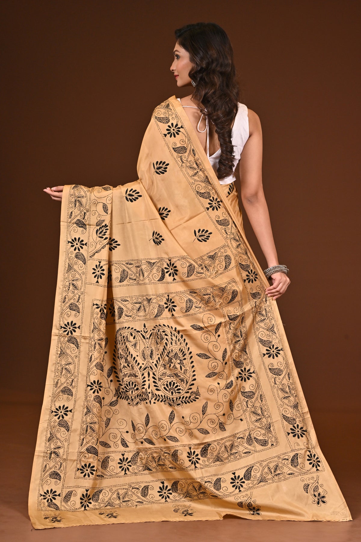 BLENDED SILK KANTHA SAREE