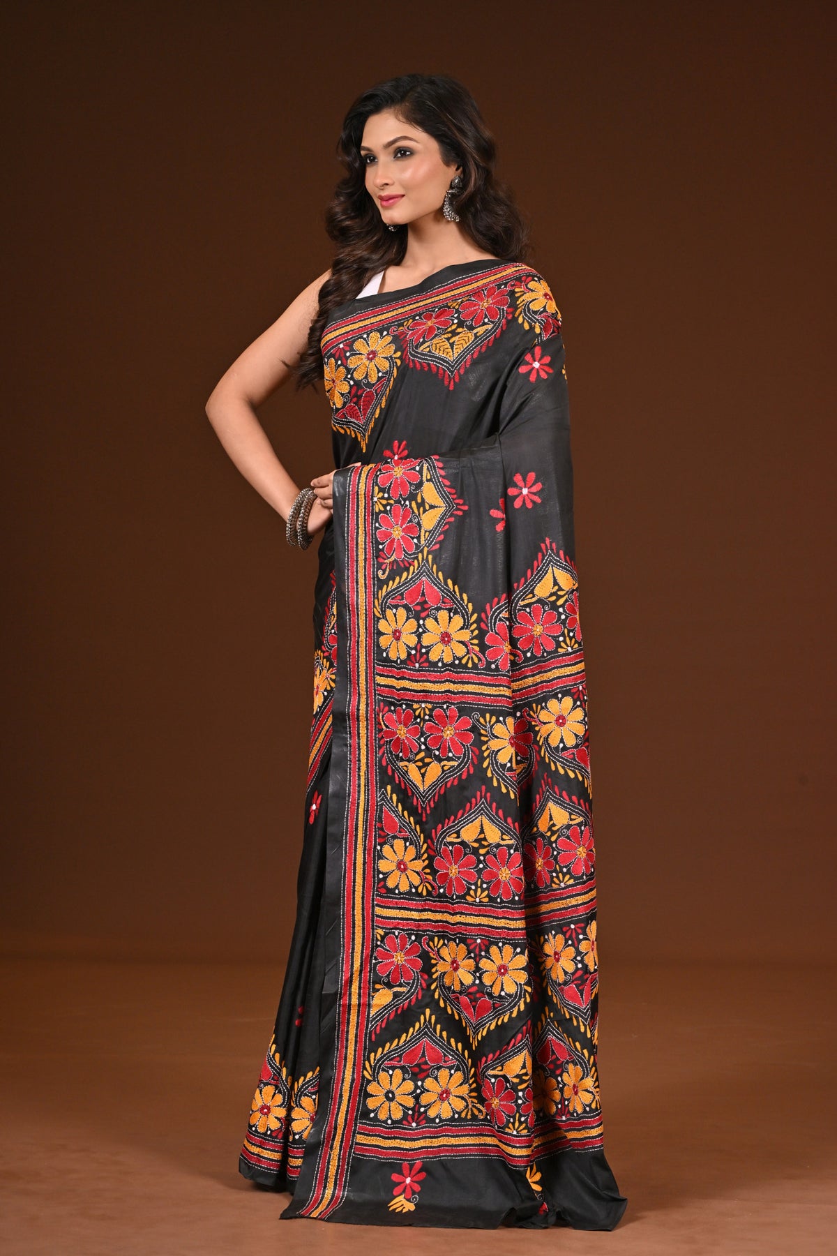BLENDED SILK KANTHA SAREE