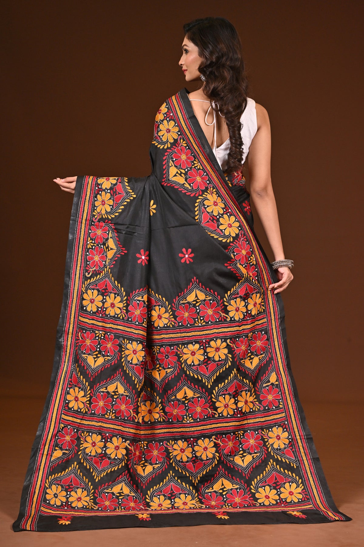 BLENDED SILK KANTHA SAREE