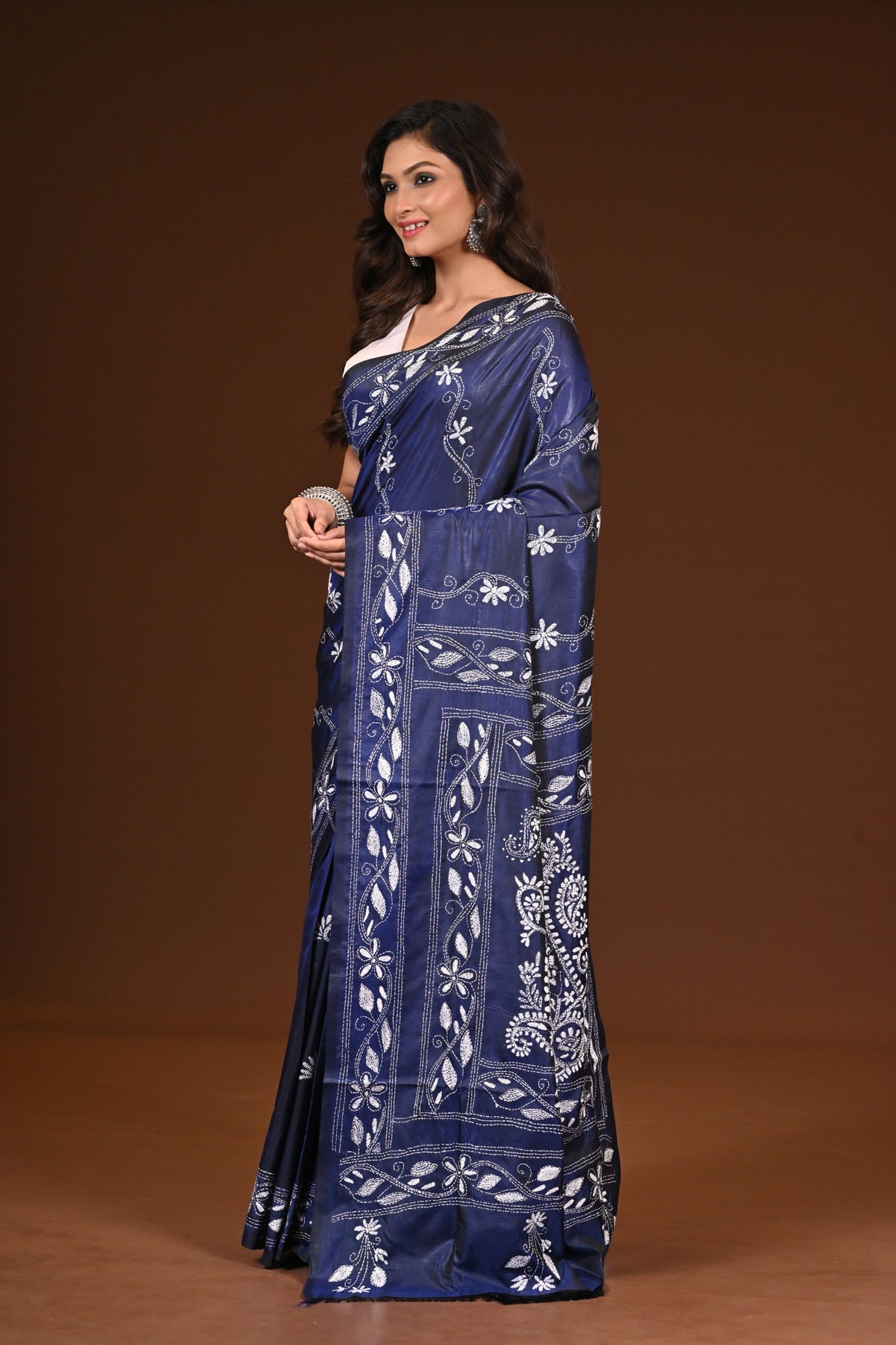 BLENDED SILK KANTHA SAREE