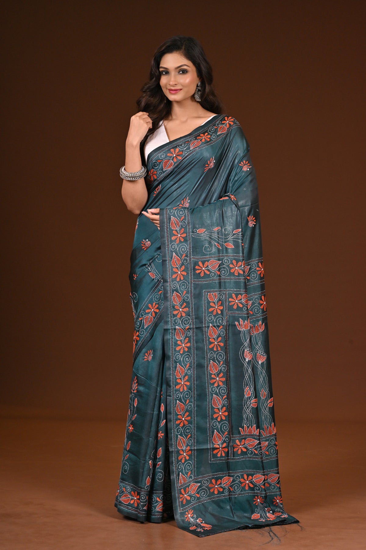 BLENDED SILK KANTHA SAREE