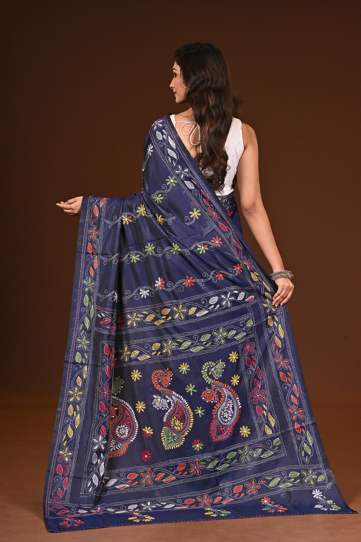 BLENDED SILK KANTHA SAREE