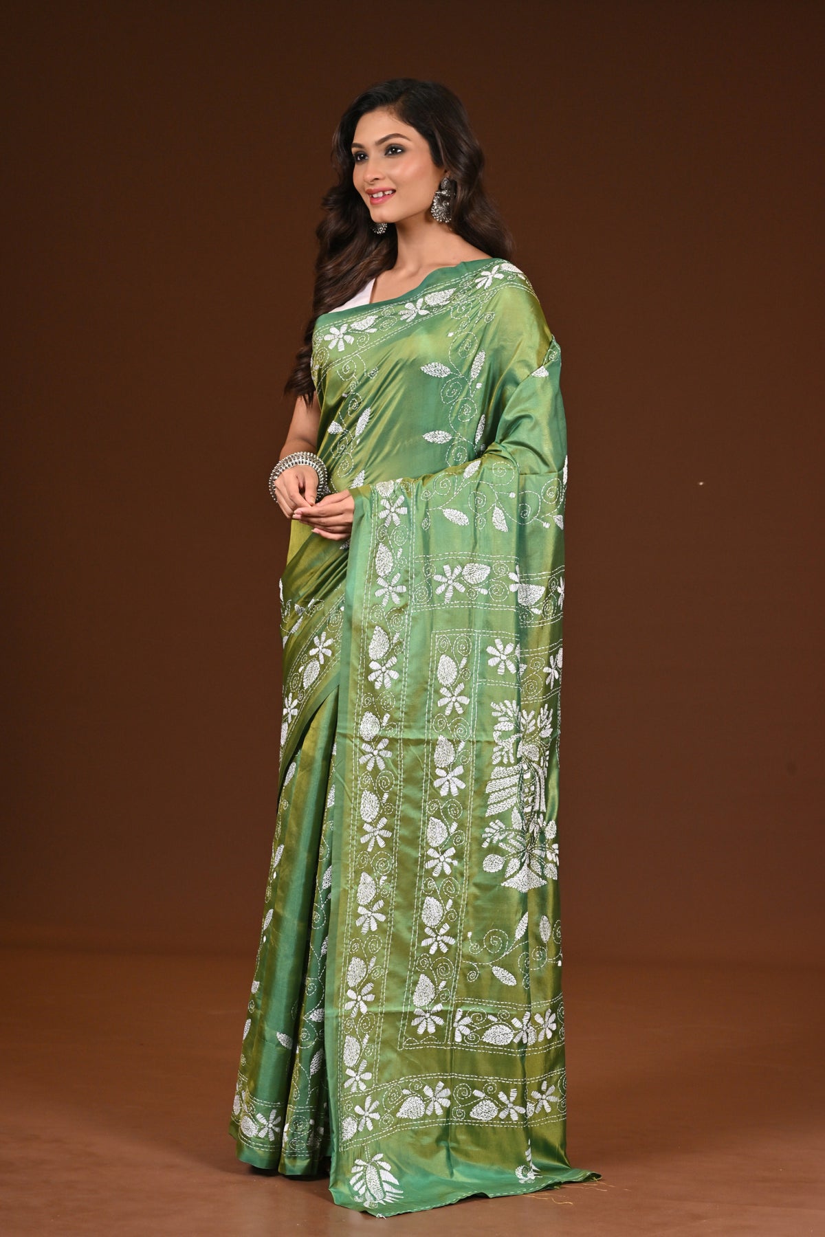 BLENDED SILK KANTHA SAREE