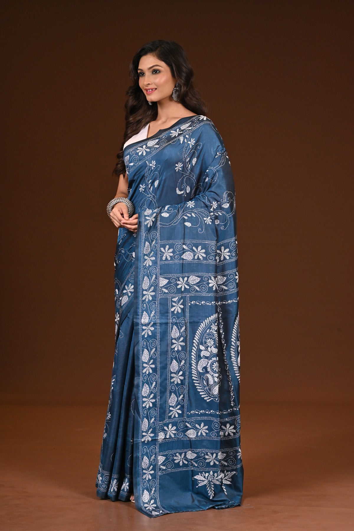 BLENDED SILK KANTHA SAREE