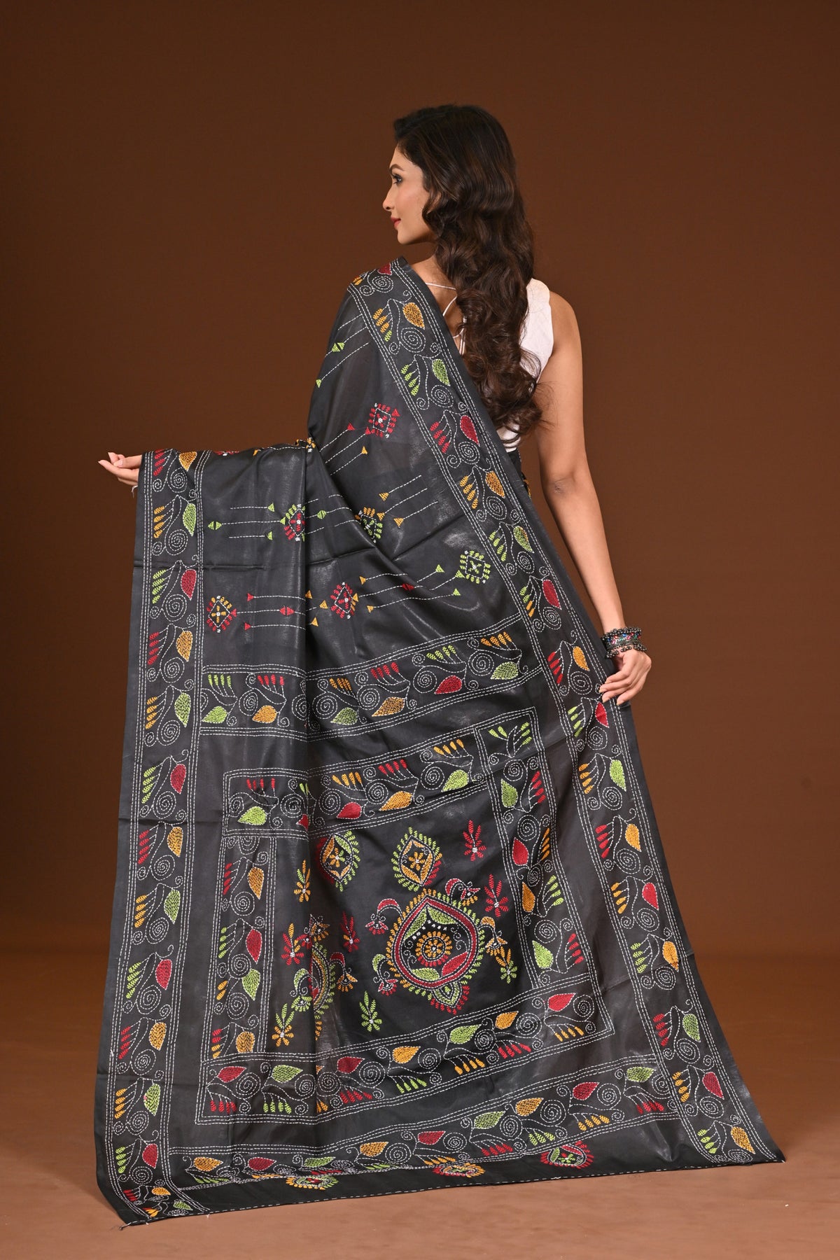 BLENDED SILK KANTHA SAREE