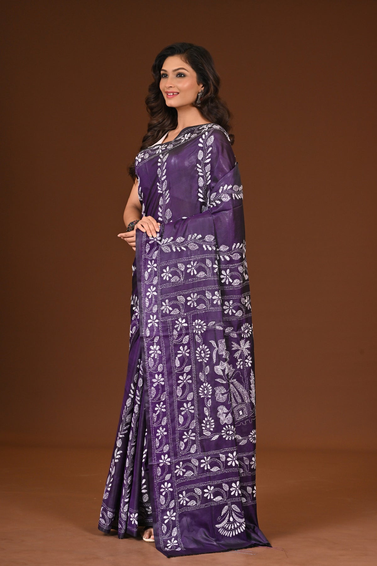 BLENDED SILK KANTHA SAREE