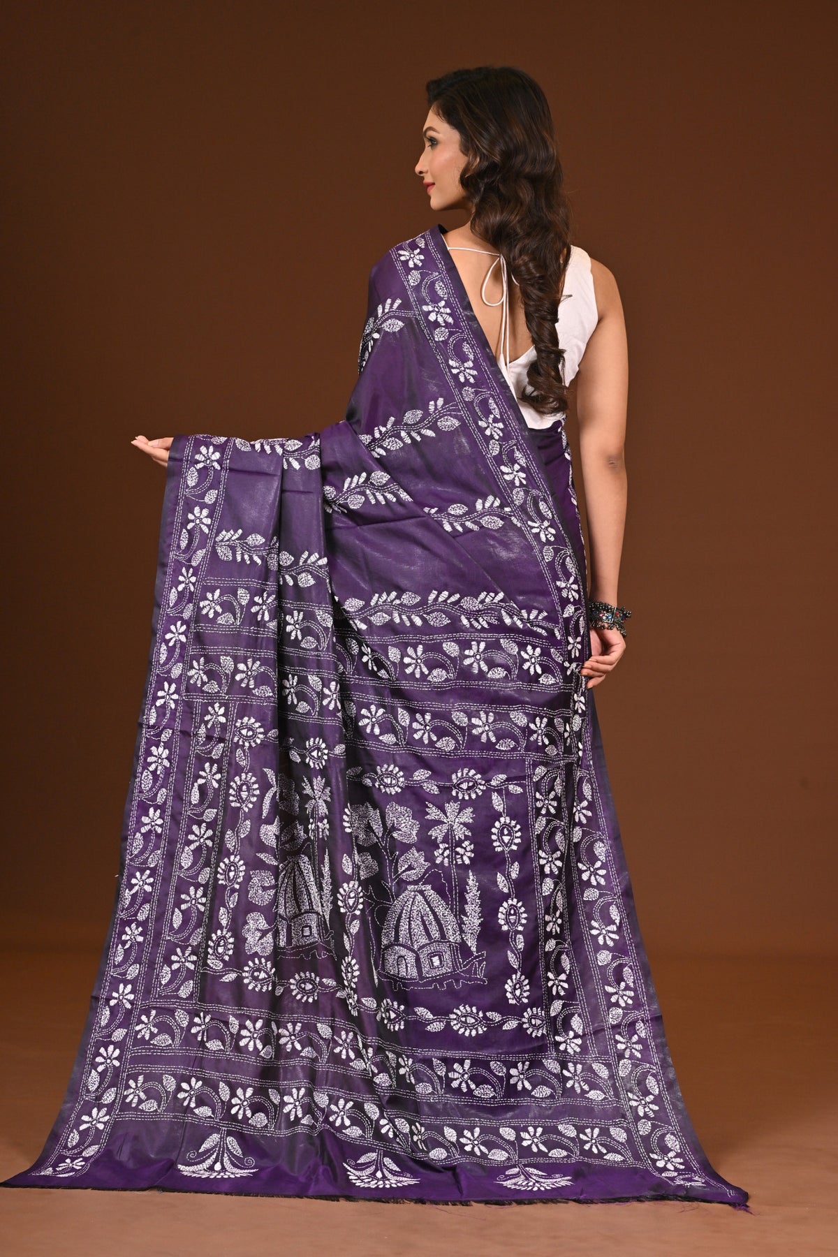 BLENDED SILK KANTHA SAREE