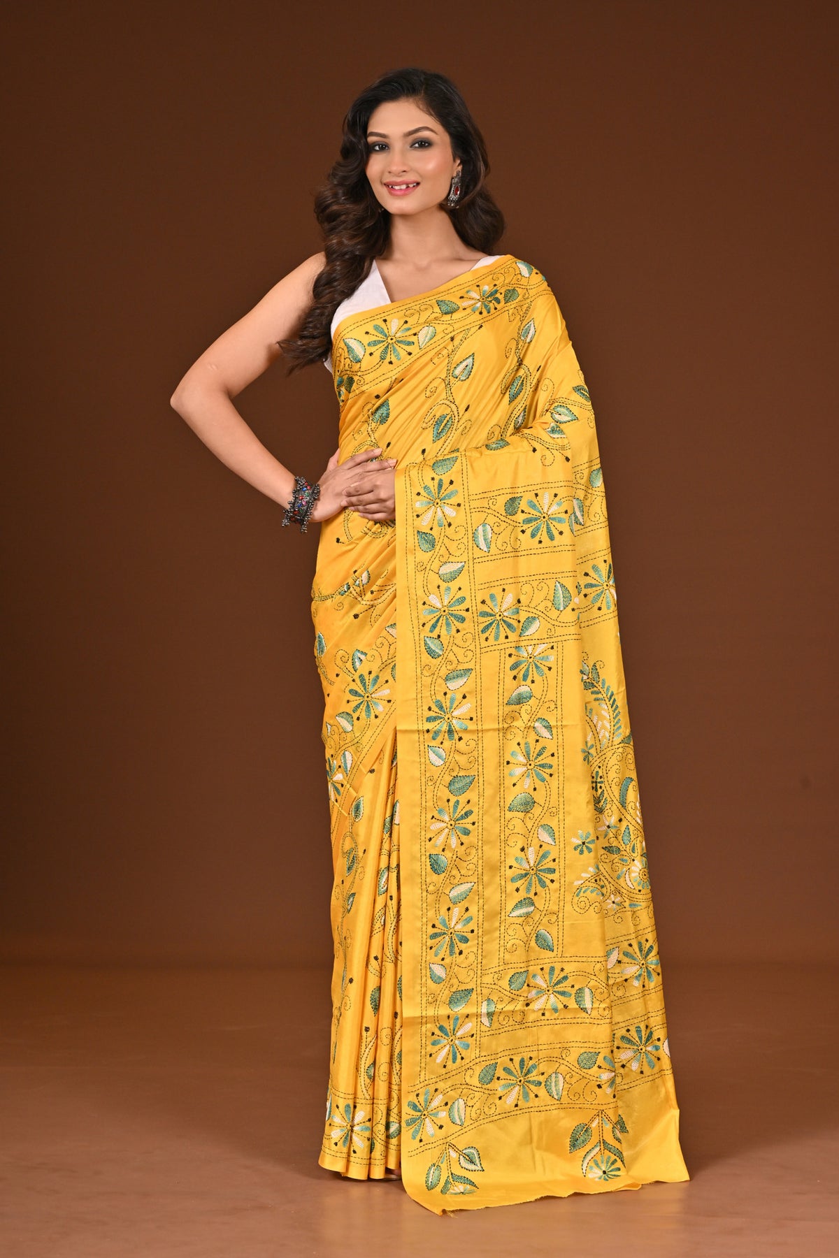 BLENDED SILK KANTHA SAREE