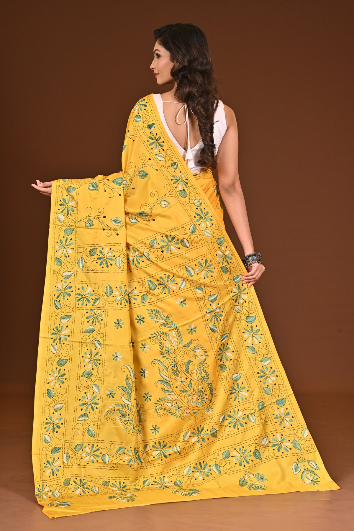 BLENDED SILK KANTHA SAREE