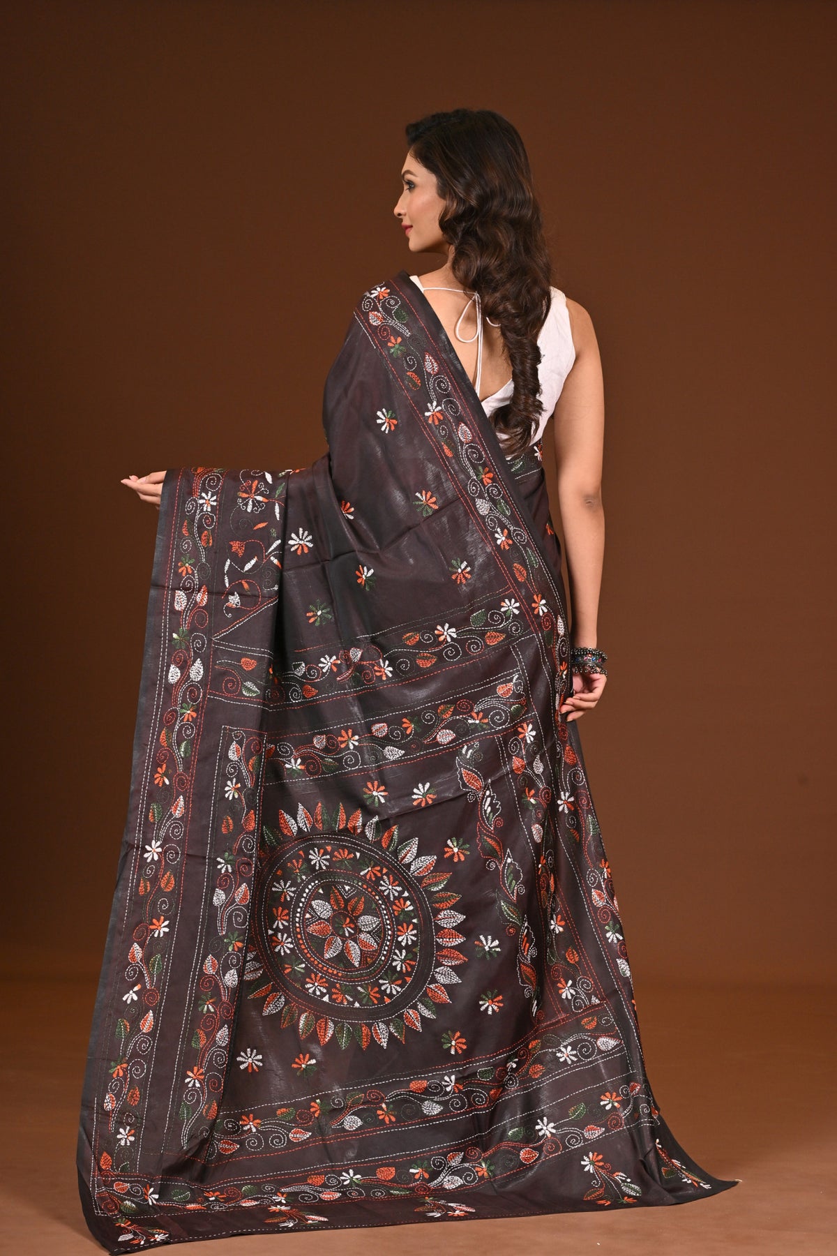 BLENDED SILK KANTHA SAREE