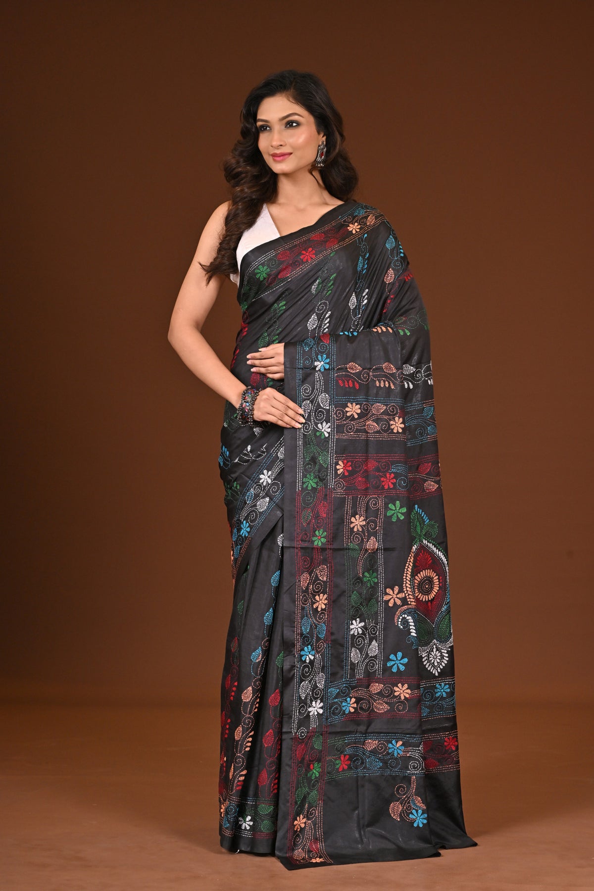 BLENDED SILK KANTHA SAREE
