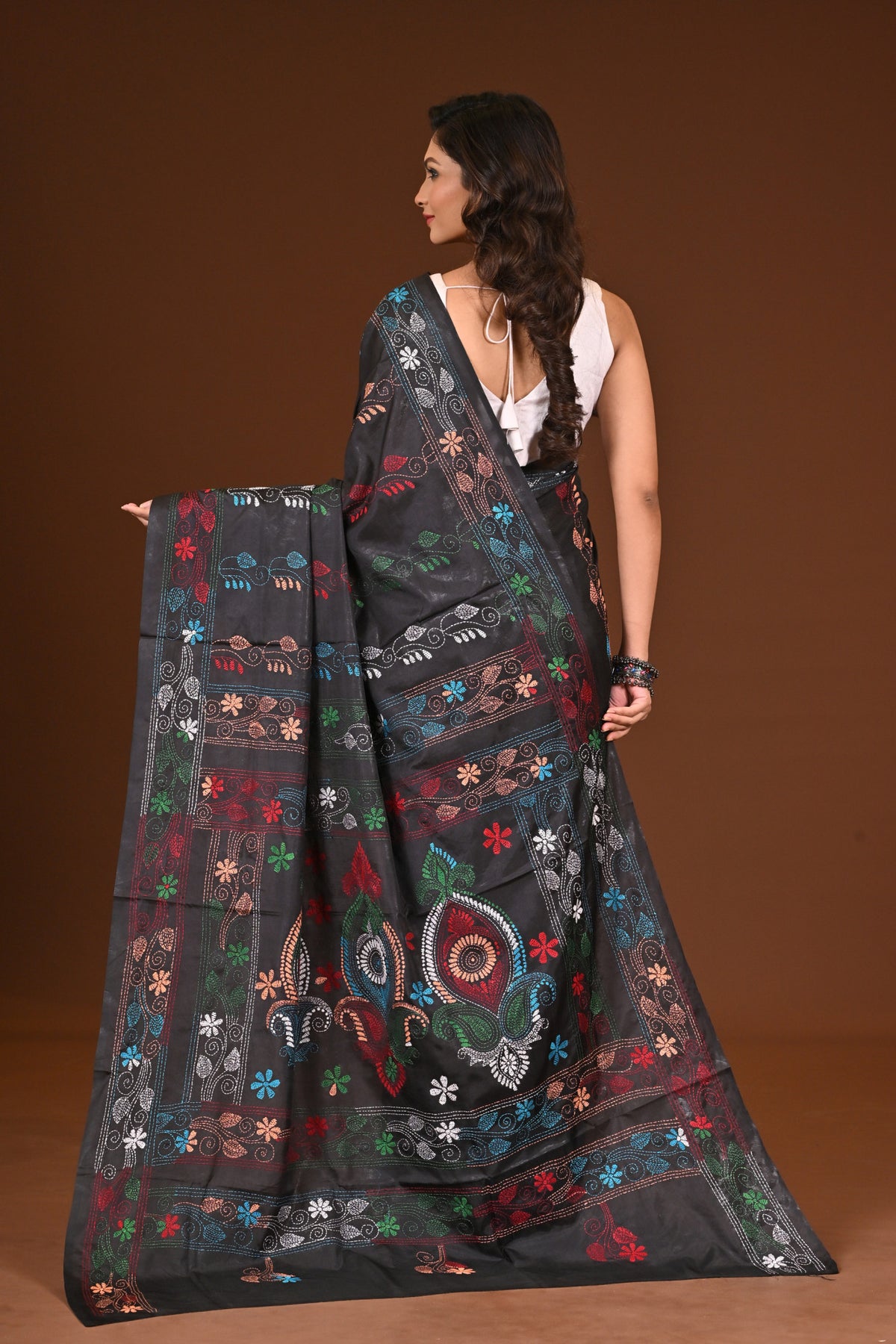 BLENDED SILK KANTHA SAREE