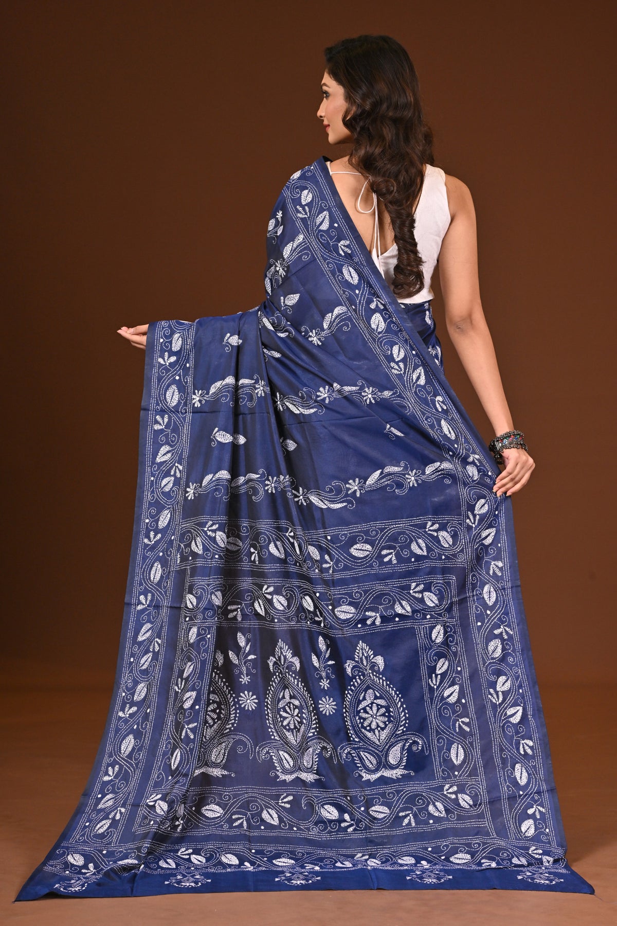 BLENDED SILK KANTHA SAREE
