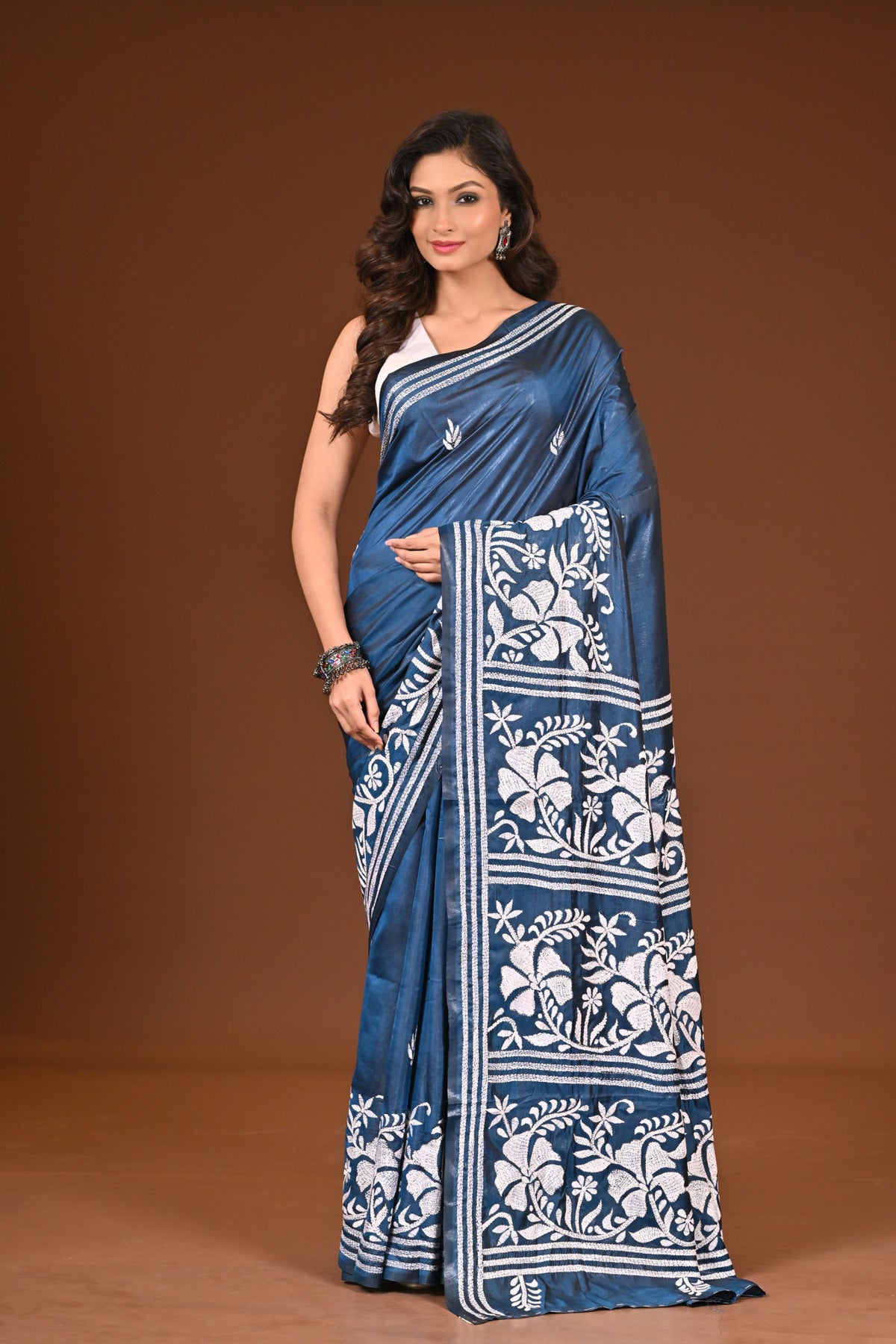 BLENDED SILK KANTHA SAREE