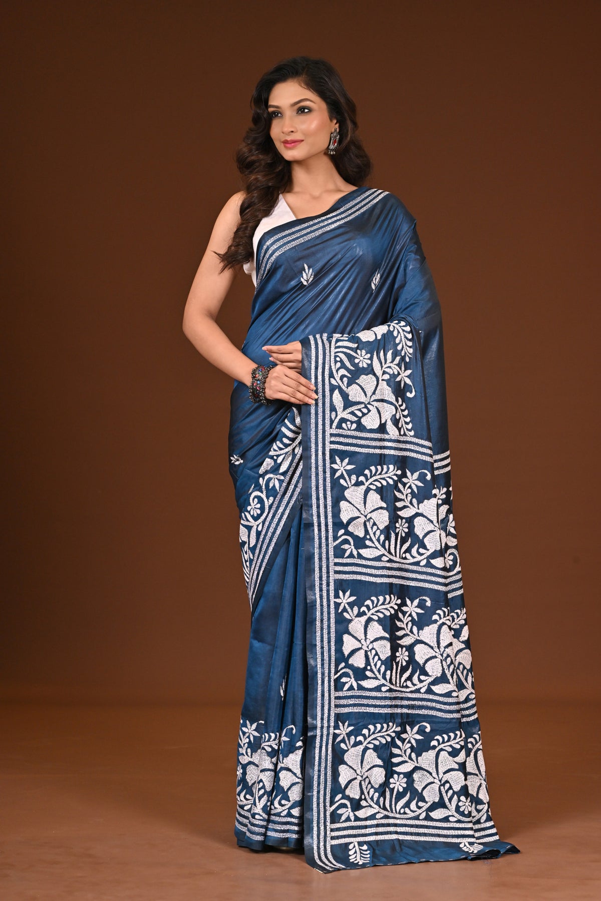 BLENDED SILK KANTHA SAREE