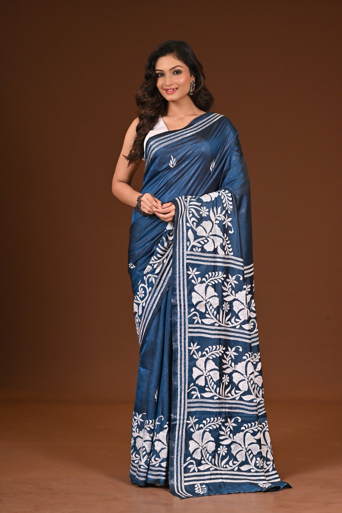 BLENDED SILK KANTHA SAREE