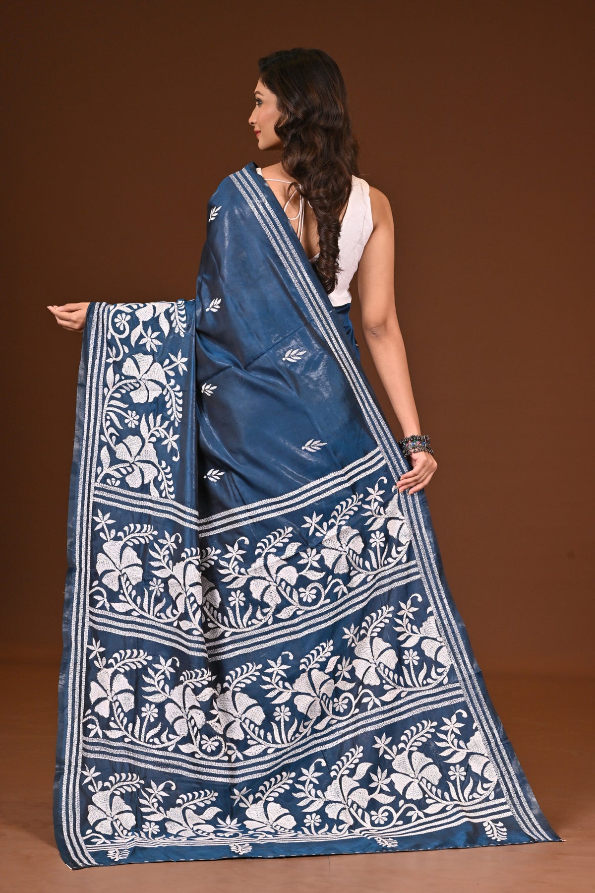 BLENDED SILK KANTHA SAREE