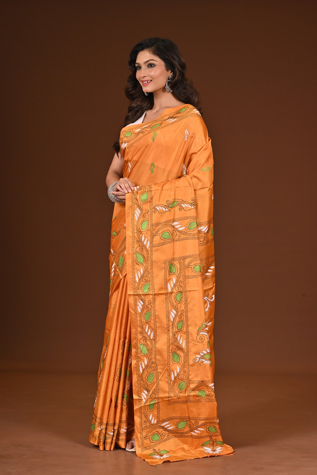 BLENDED SILK KANTHA SAREE