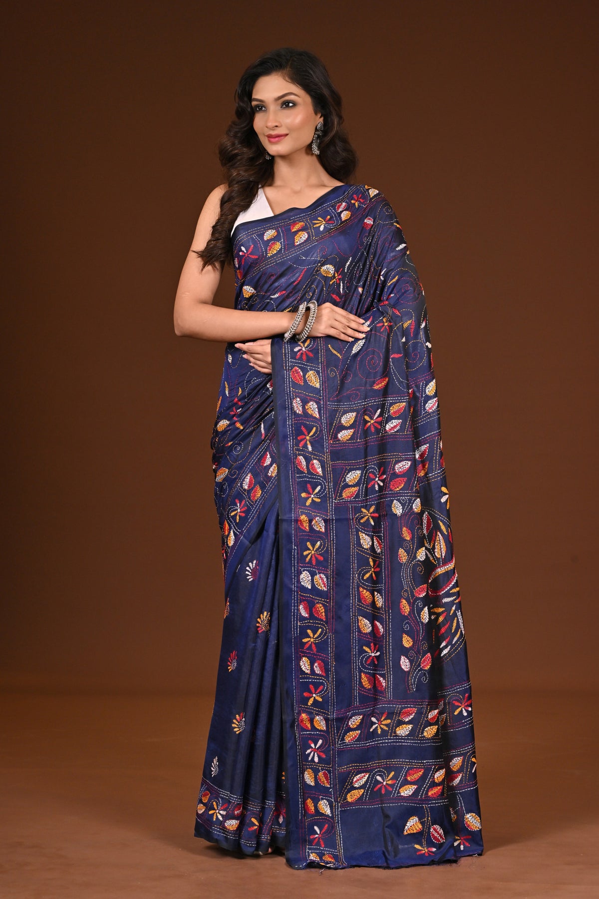 BLENDED SILK KANTHA SAREE