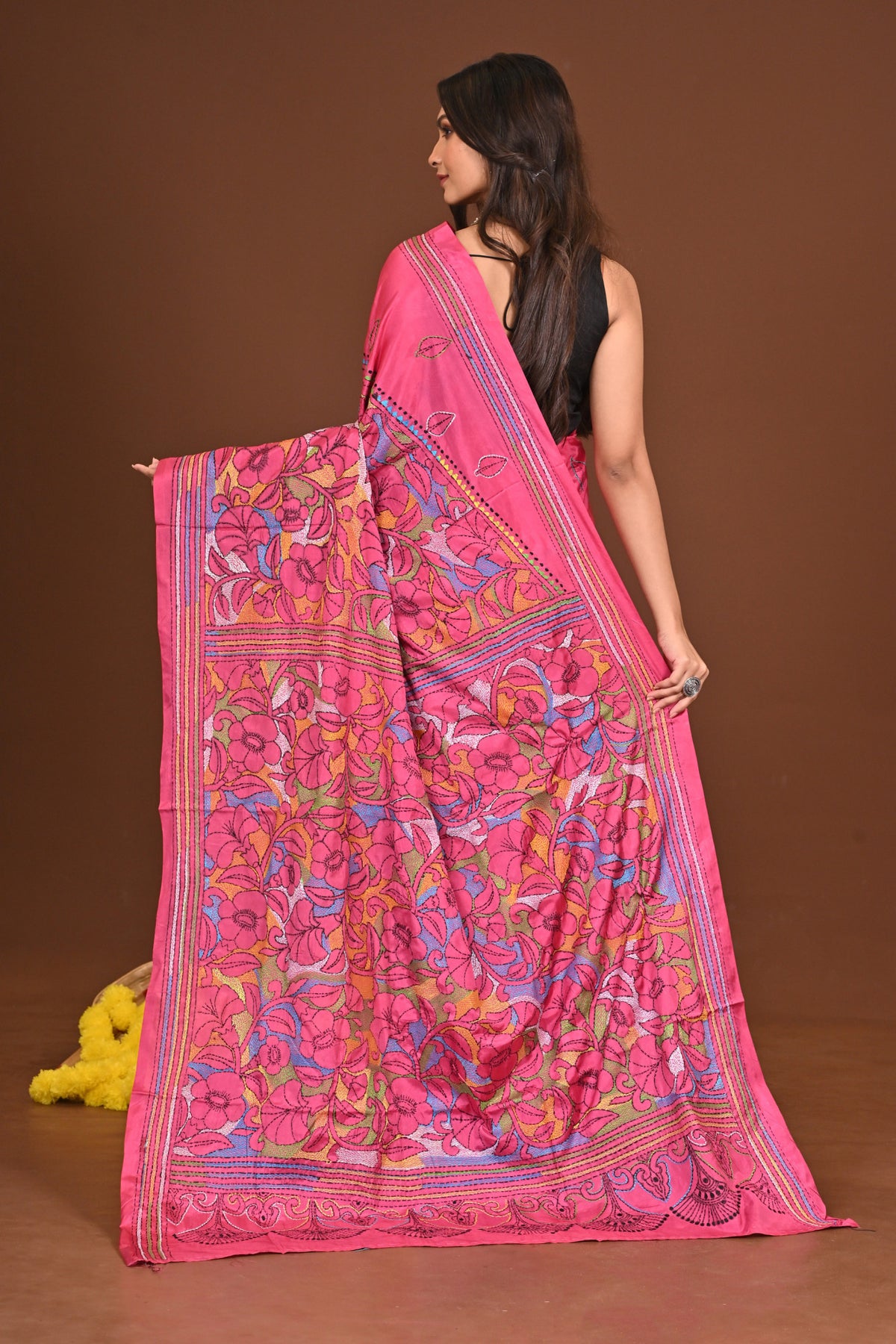 RUPALIROJONIGANDHA BLENDED SILK KANTHA SAREE