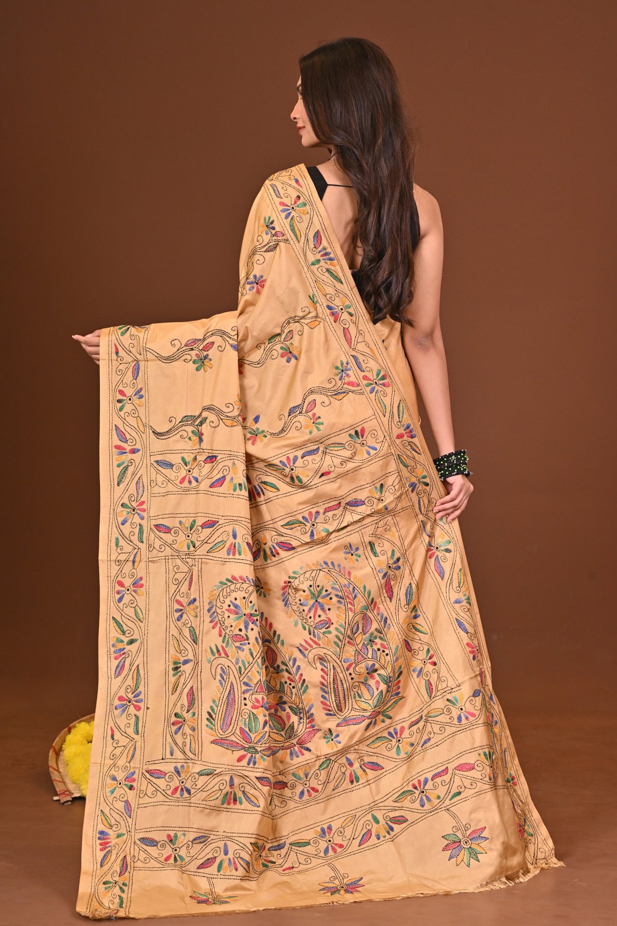 SWARNAJANLI BLENDED SILK KANTHA SAREE