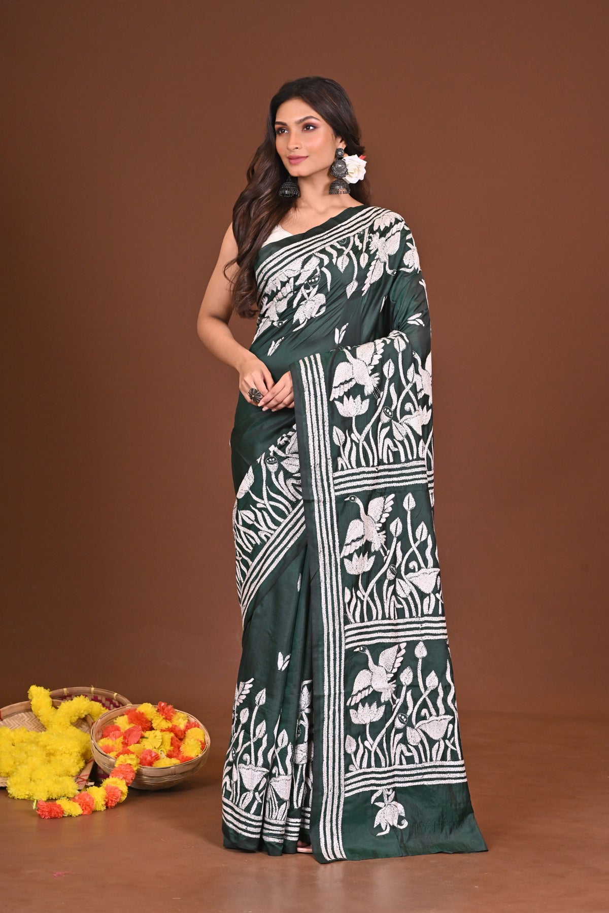 SUNDARSHARONI BLENDED SILK KANTHA SAREE