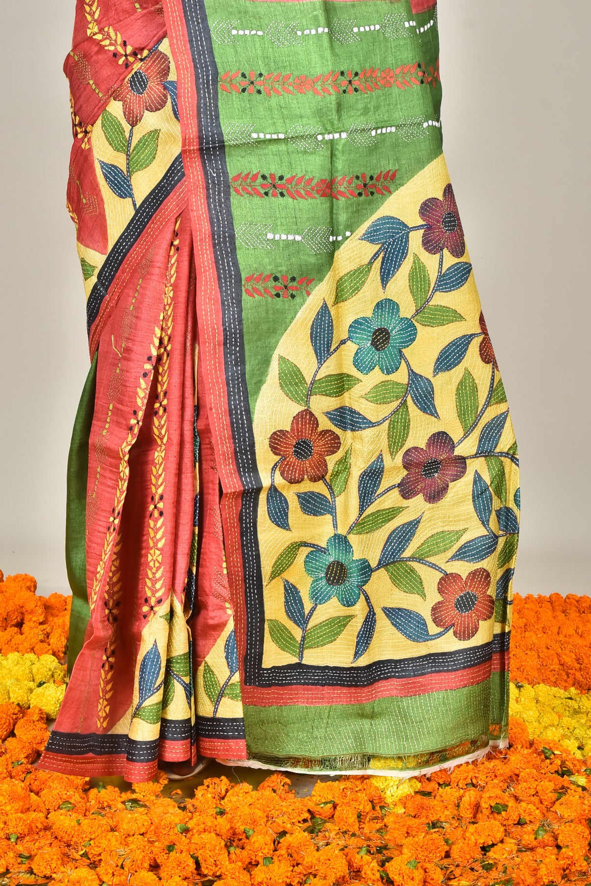 TUSSAR HANDPRINT KANTHA SAREE