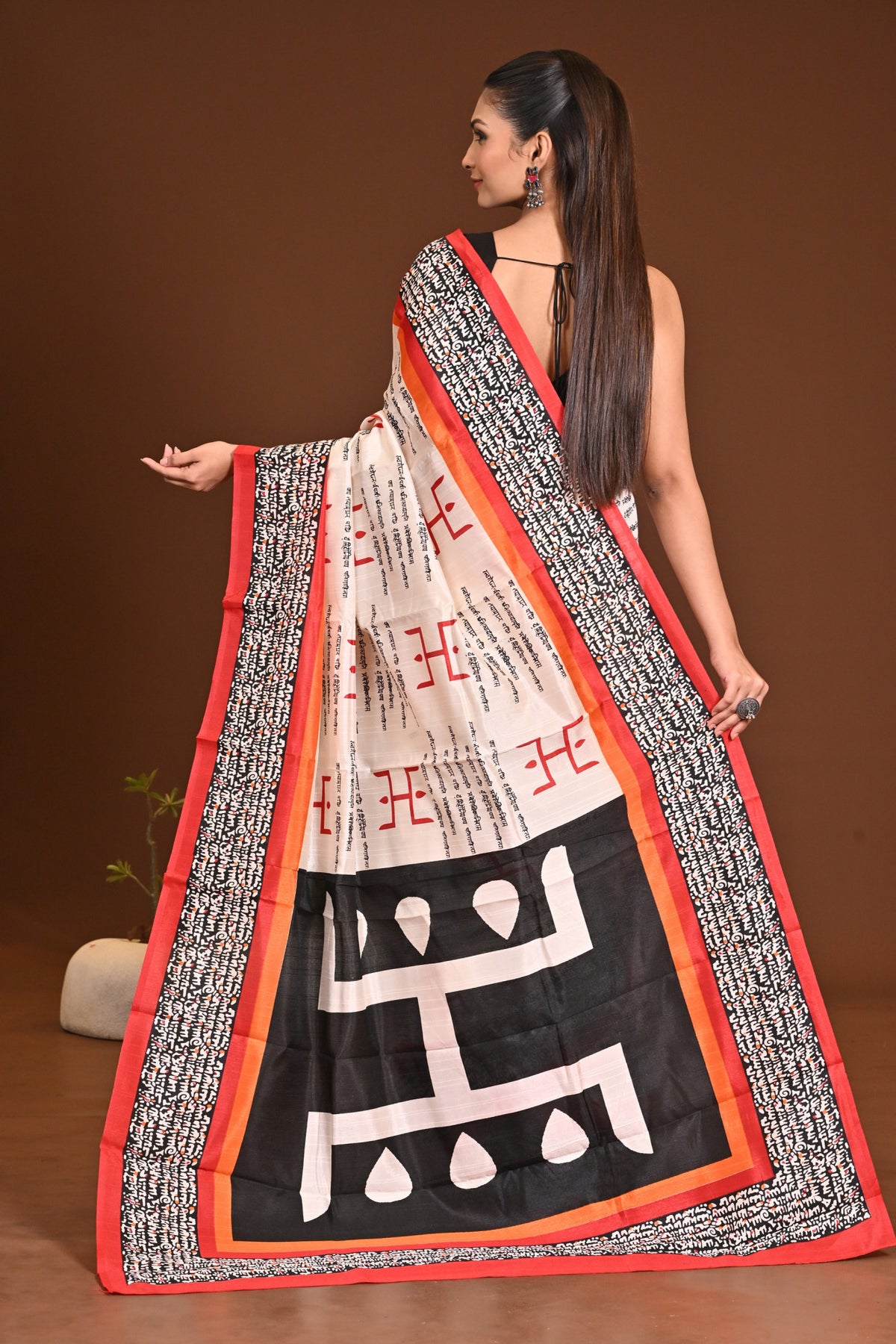 WOMANIYA SEMI COTTON SAREE