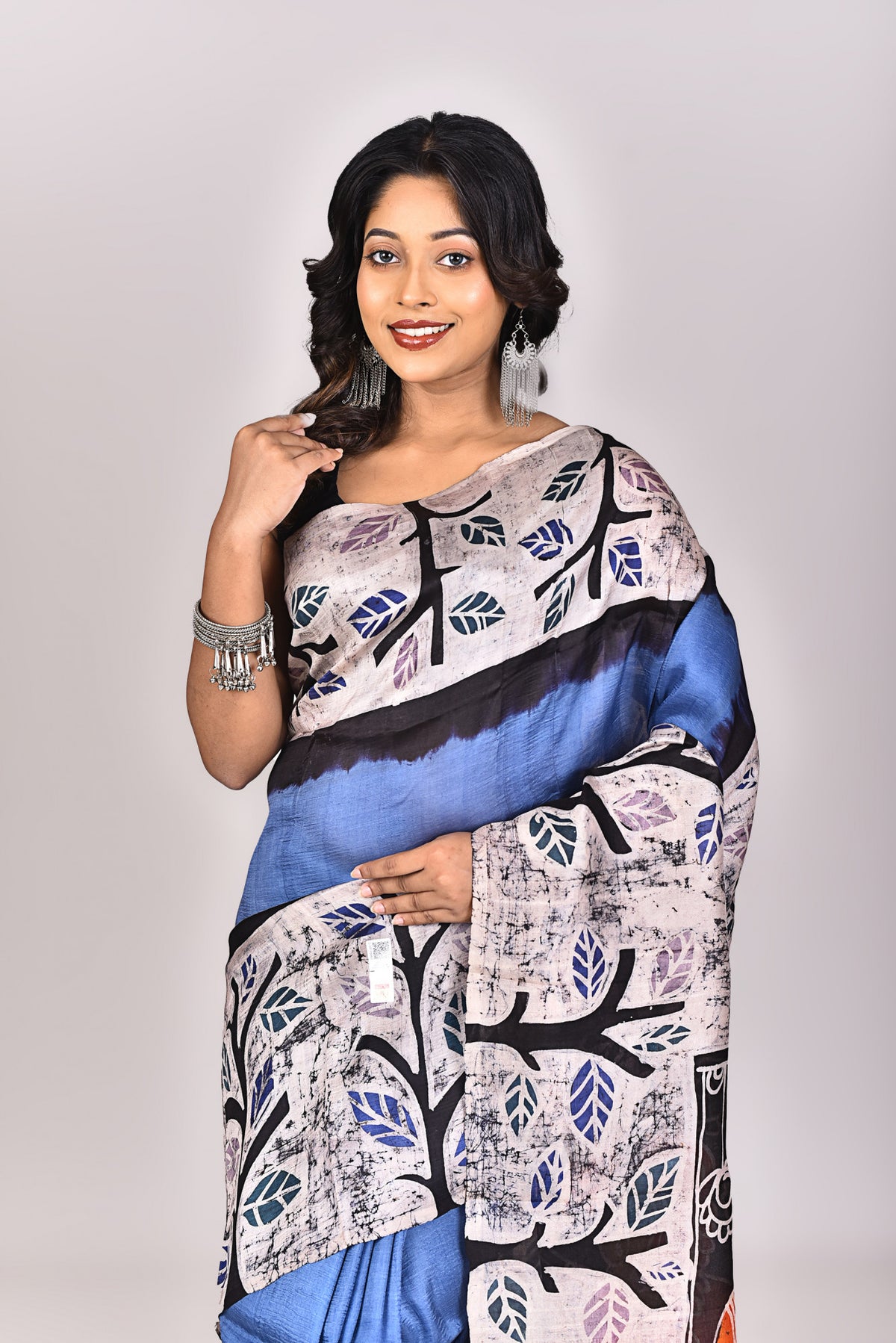 Women's Batik Silk Saree With Blouse Piece