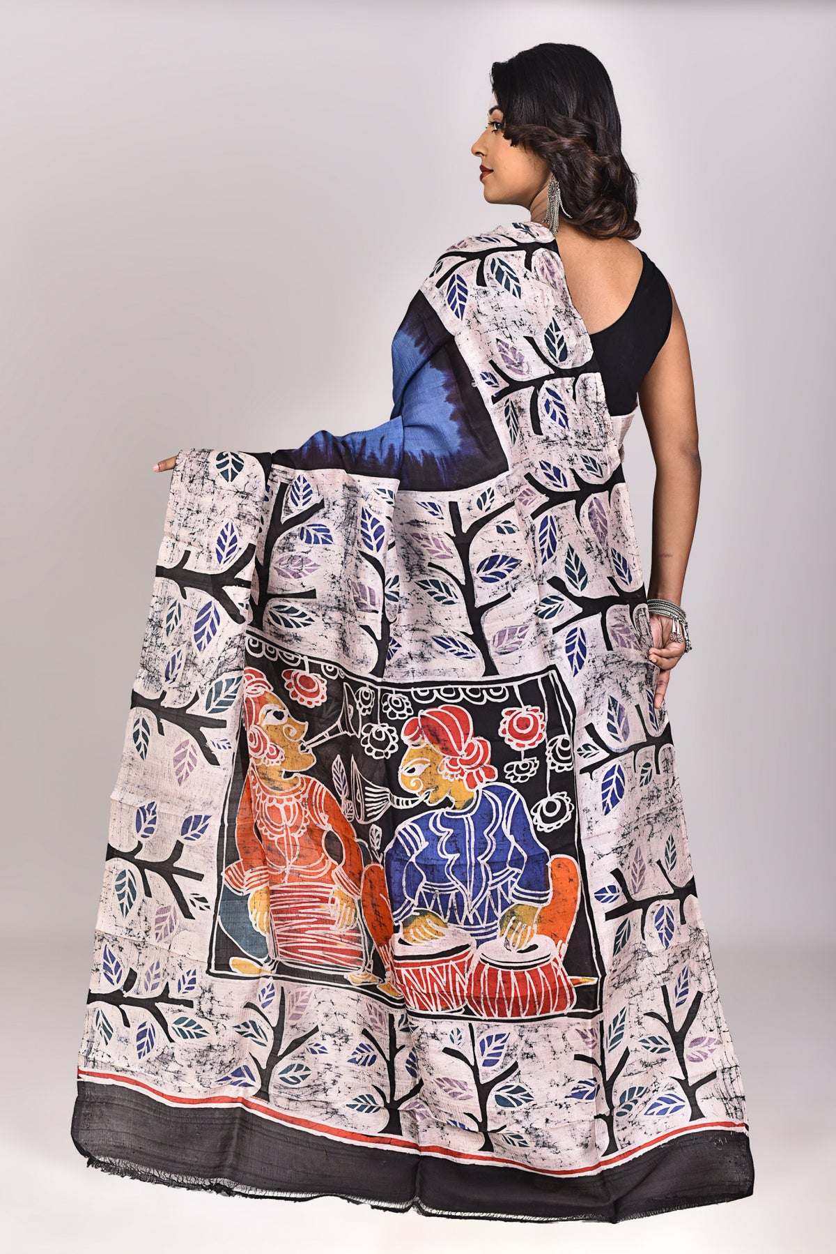 Women's Batik Silk Saree With Blouse Piece