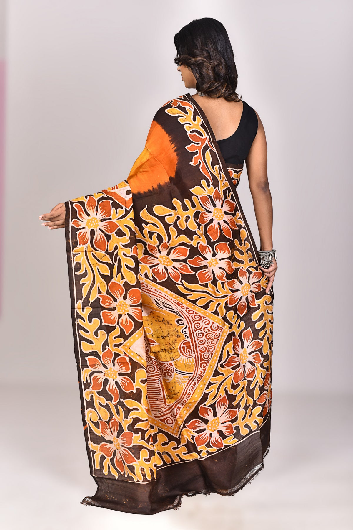 Women's Batik Silk Saree With Blouse Piece