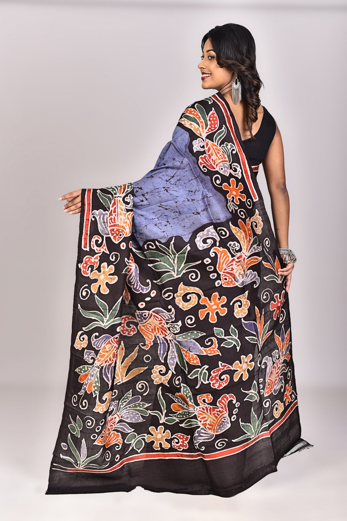 Women's Batik Silk Saree With Blouse Piece