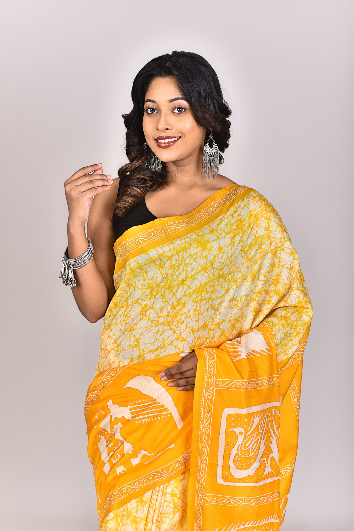 Women's Batik Silk Saree With Blouse Piece