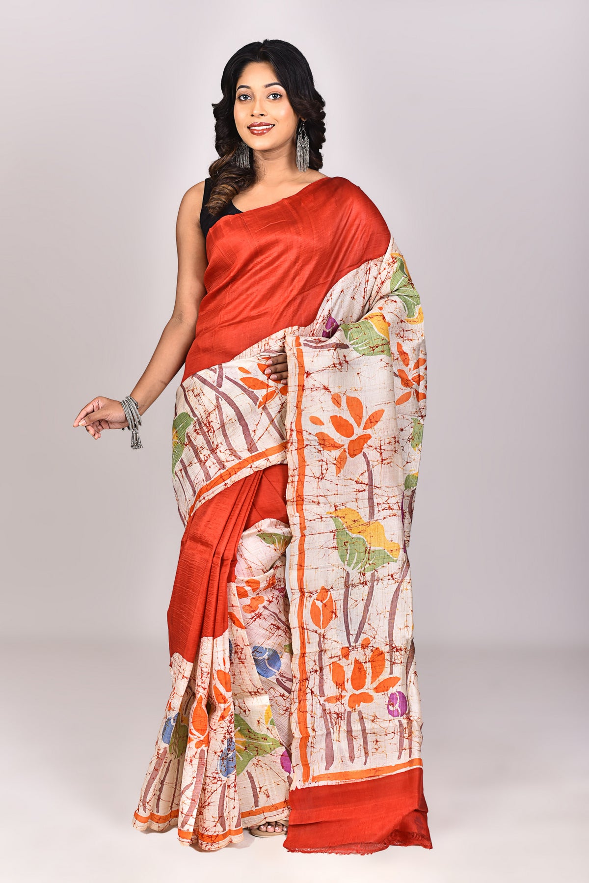 Women's Batik Silk Saree With Blouse Piece