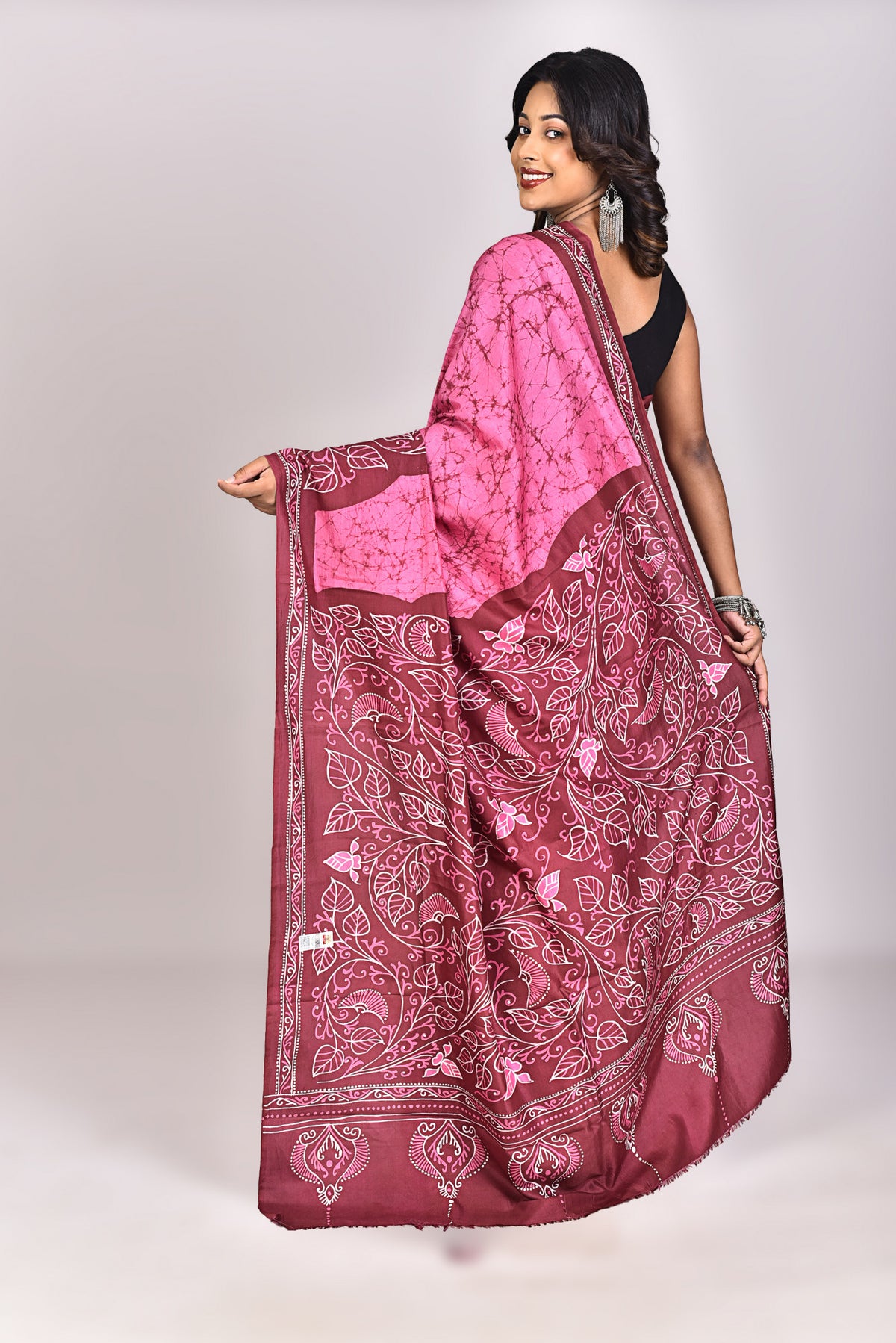 Women's Batik Silk Saree With Blouse Piece