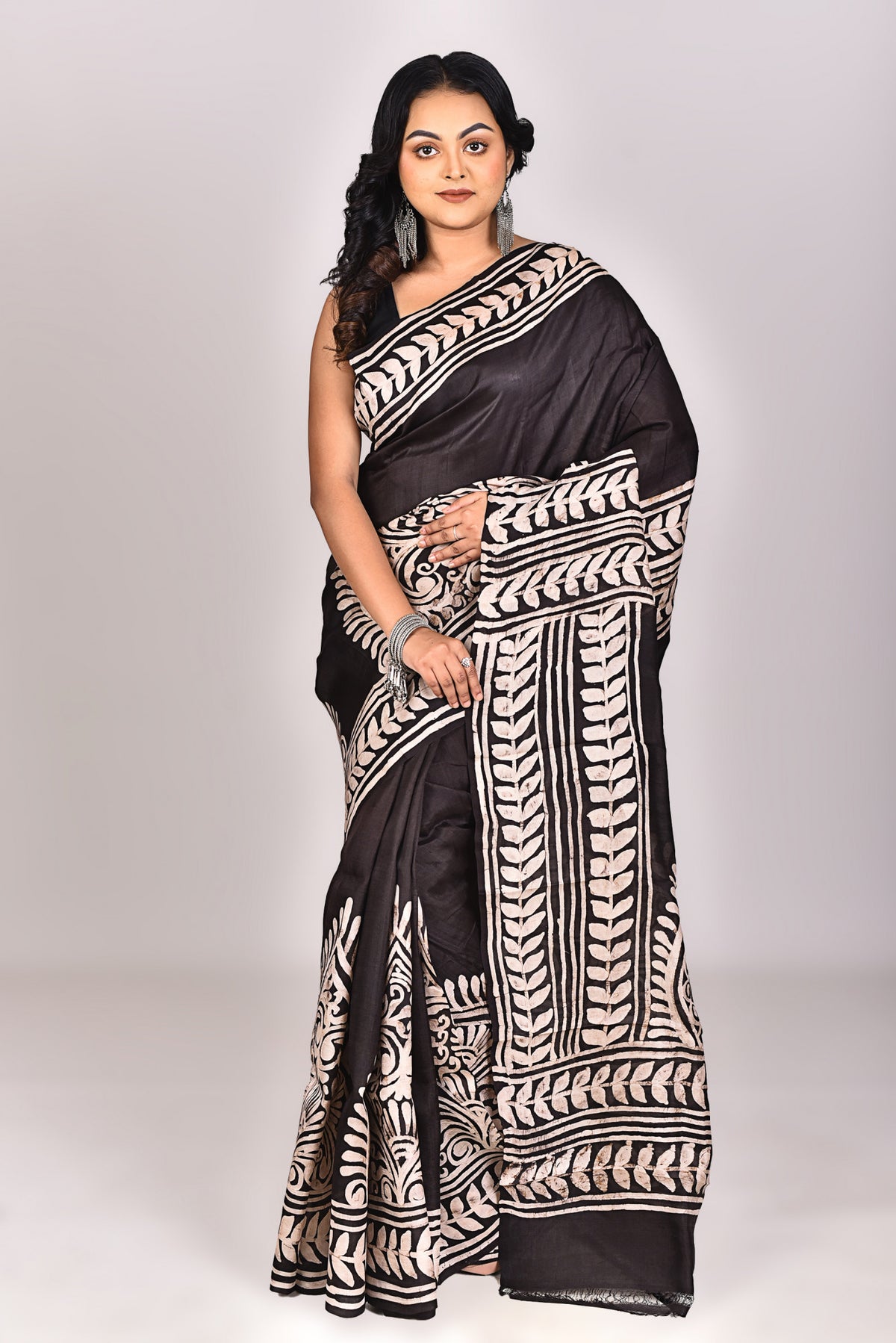 Women's Batik Silk Saree With Blouse Piece
