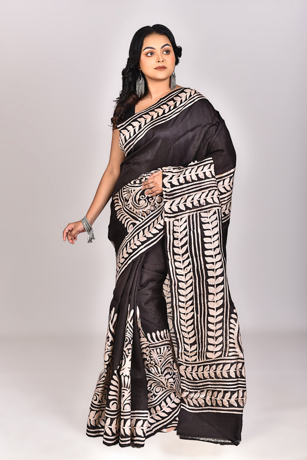 Women's Batik Silk Saree With Blouse Piece
