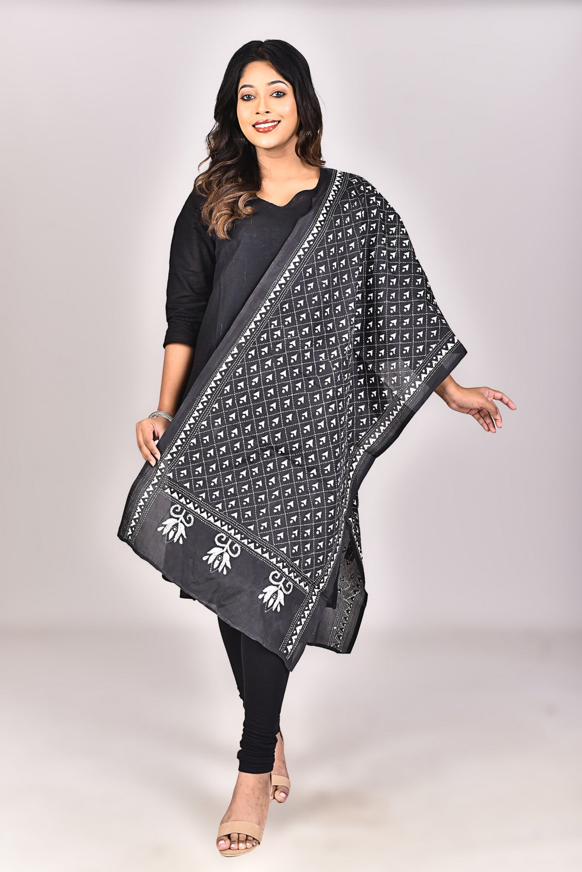 Women's Blended Silk Kantha Dupatta